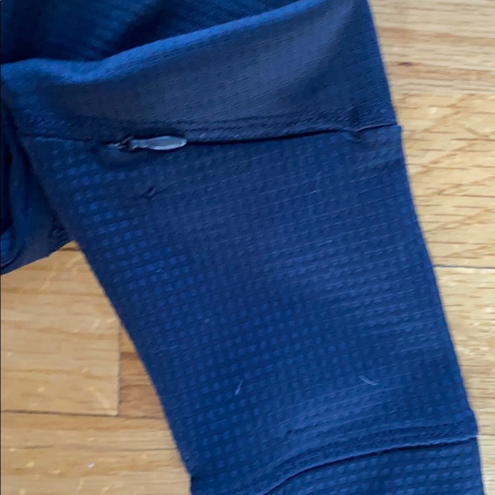 Child’s medium Adidas soccer sweatshirt . - Picture 6 of 9